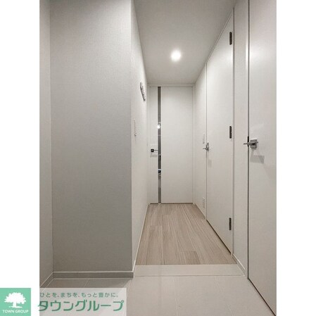 コンフォリア東新宿の物件内観写真